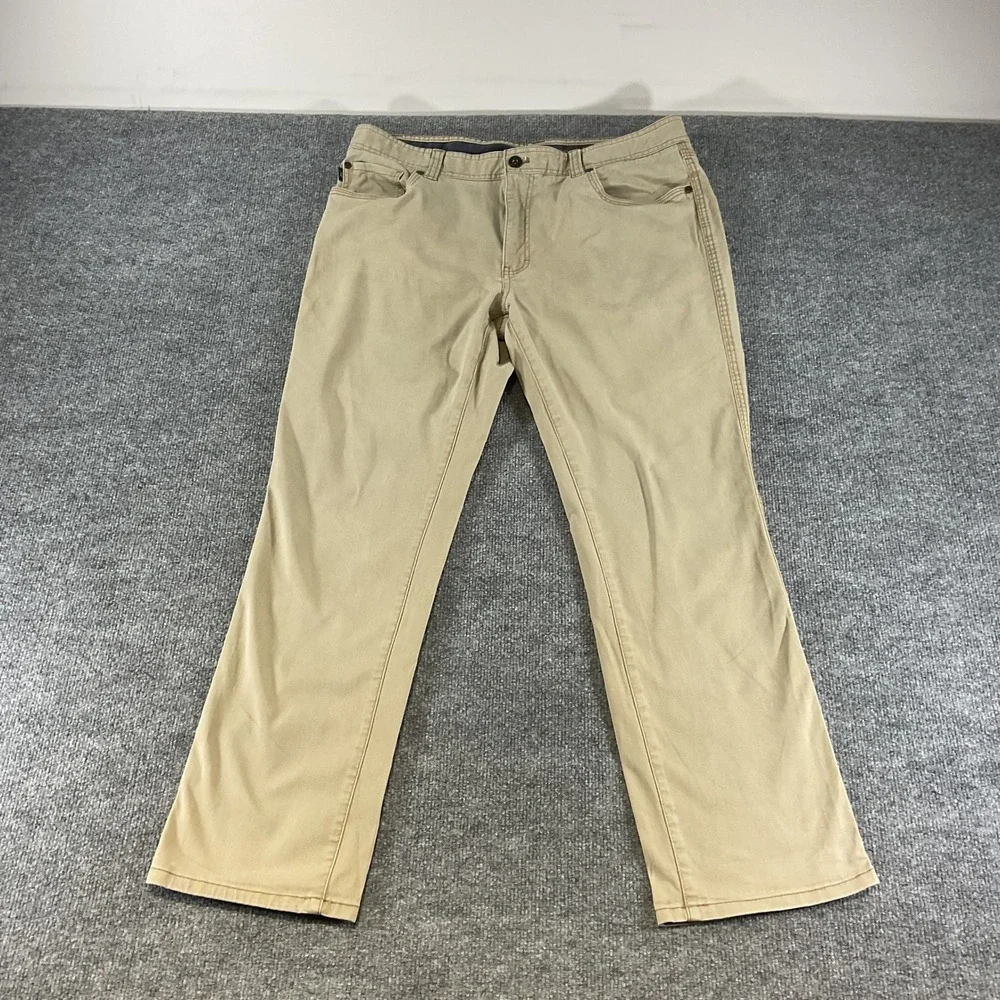 GH Bass & Co Mens 36x32 Khaki Casual Pants Straight Fit Cotton Stretch Chinos